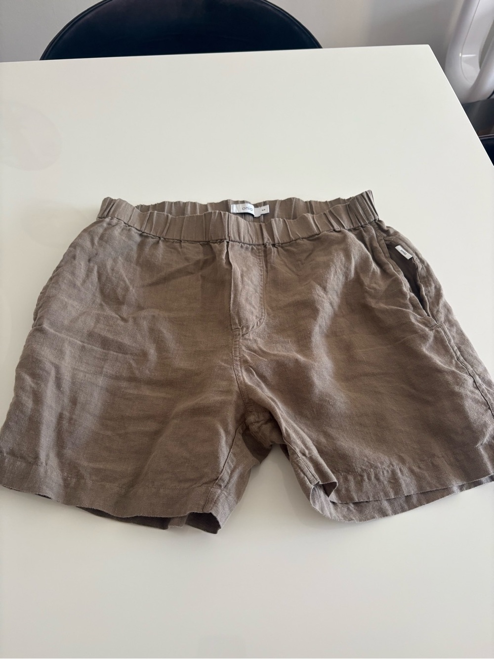 Onia Men's Relaxed Linen Shorts in Taupe Brown